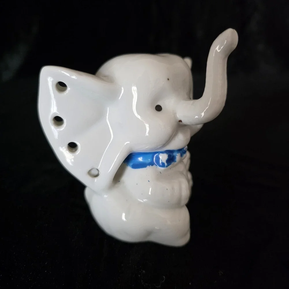 Vintage White Elephant Ring & Earring Holder Ceramic Trunk Up Good Luck